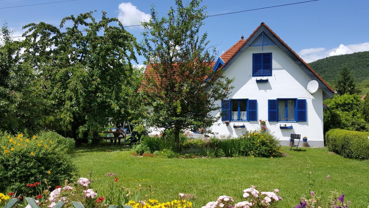 Aron Apartman Badacsonytomaj Exteriér fotografie